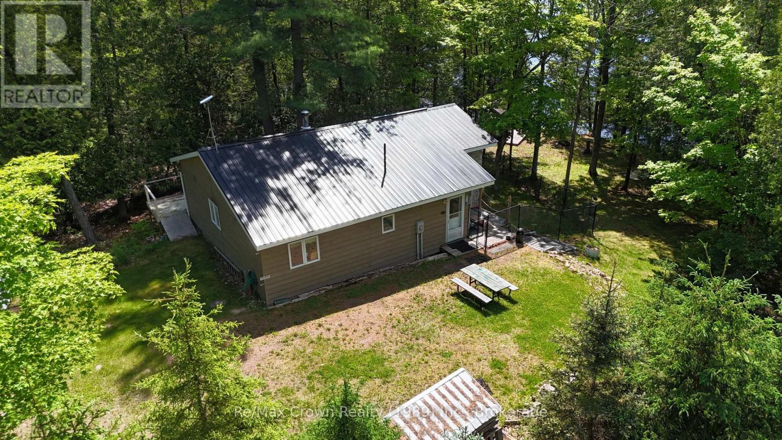 935 Limberlost Point Road, Parry Sound Remote Area, Ontario  P0H 2R0 - Photo 7 - X12867182