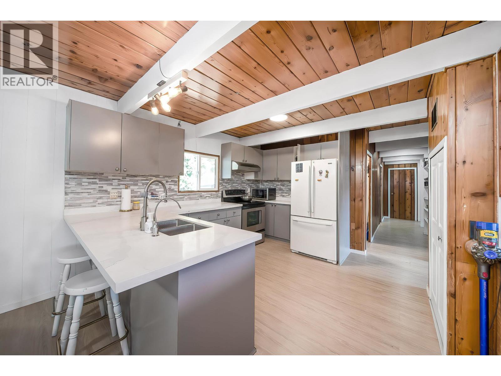 4067 Sefton Street, Port Coquitlam, British Columbia  V3B 3S5 - Photo 14 - R3134323