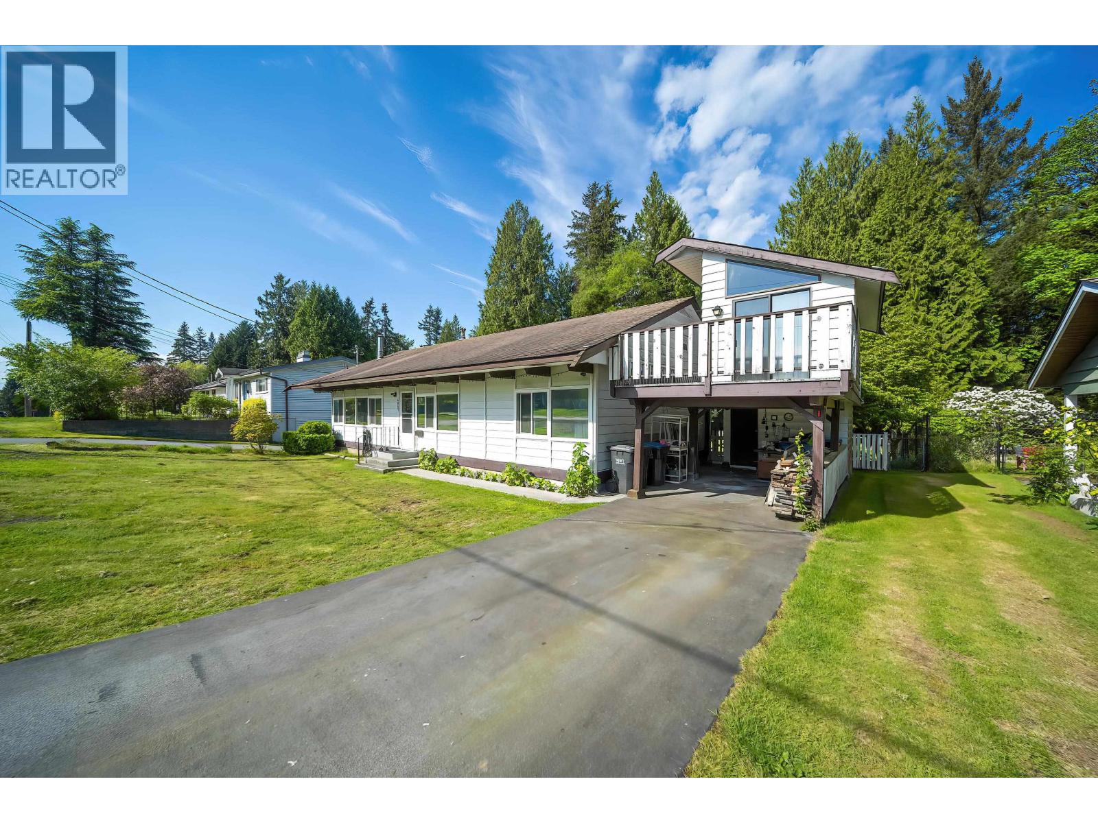 4067 Sefton Street, Port Coquitlam, British Columbia  V3B 3S5 - Photo 2 - R3134323