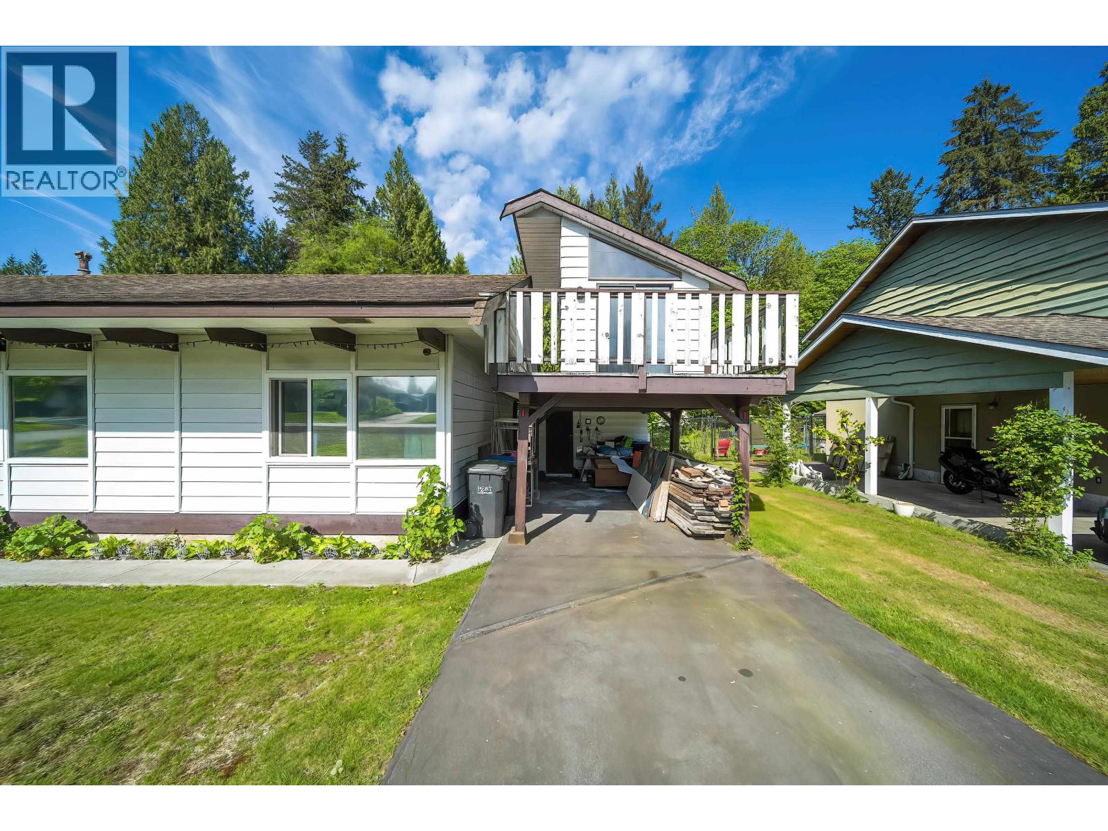 4067 Sefton Street, Port Coquitlam, British Columbia  V3B 3S5 - Photo 3 - R3134323