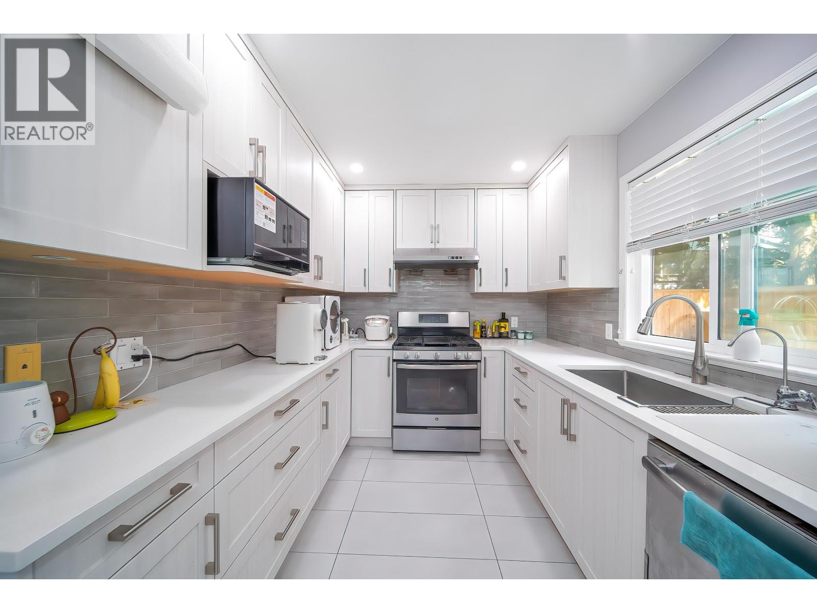 2 8491 Blundell Road, Richmond, British Columbia  V6Y 1K2 - Photo 12 - R3134292