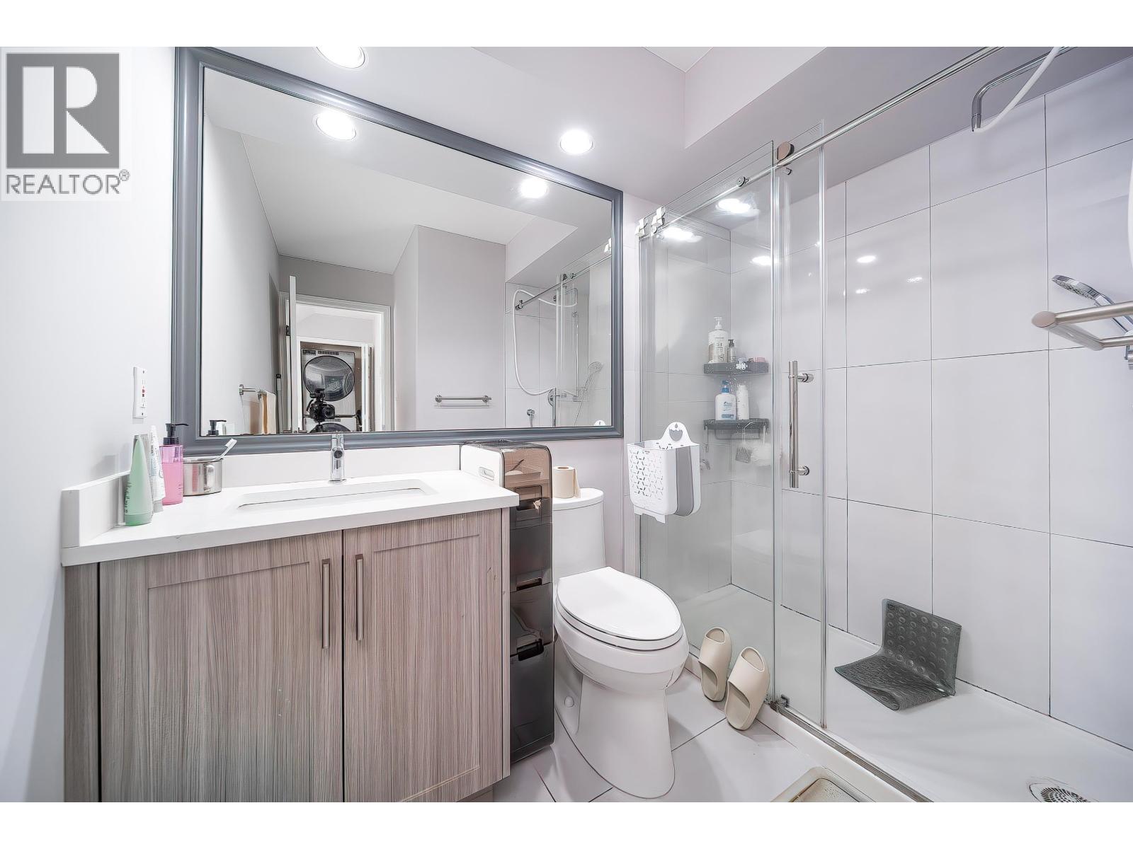 2 8491 Blundell Road, Richmond, British Columbia  V6Y 1K2 - Photo 17 - R3134292