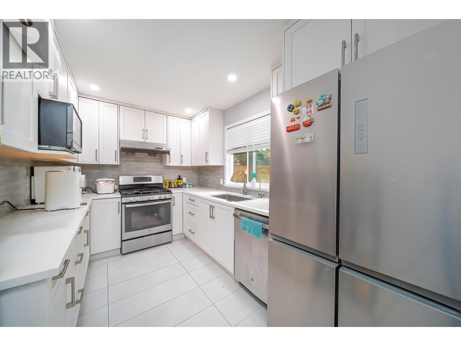 2 8491 Blundell Road, Richmond, British Columbia  V6Y 1K2 - Photo 11 - R3134292
