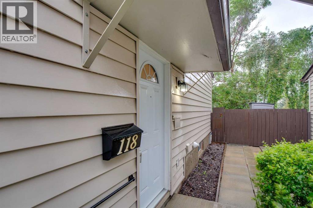 118, 6100 4 Avenue NE, Calgary, Alberta  T2A 5Z8 - Photo 2 - A2317296