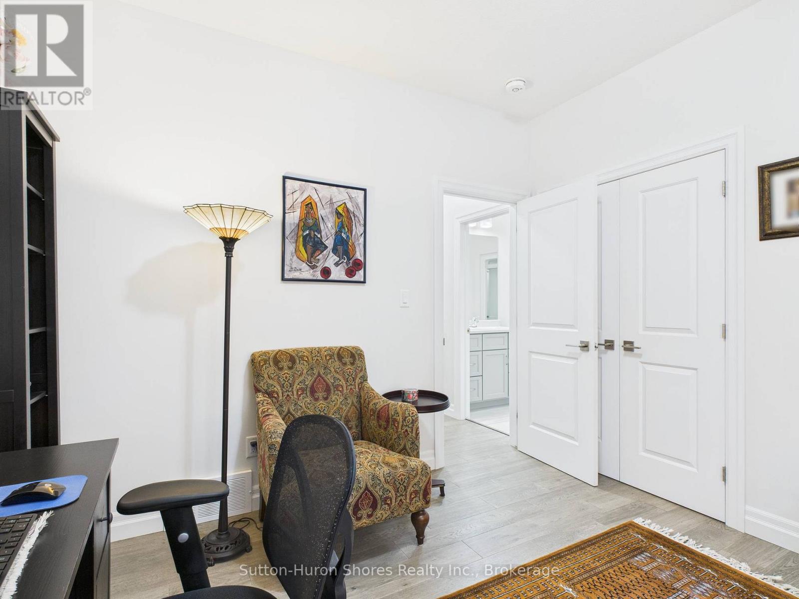 404 Devonshire Road, Saugeen Shores, Ontario  N0H 2C3 - Photo 15 - X13249770