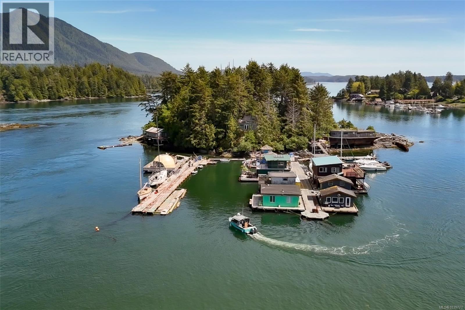 n/a Strawberry Island, Tofino, British Columbia