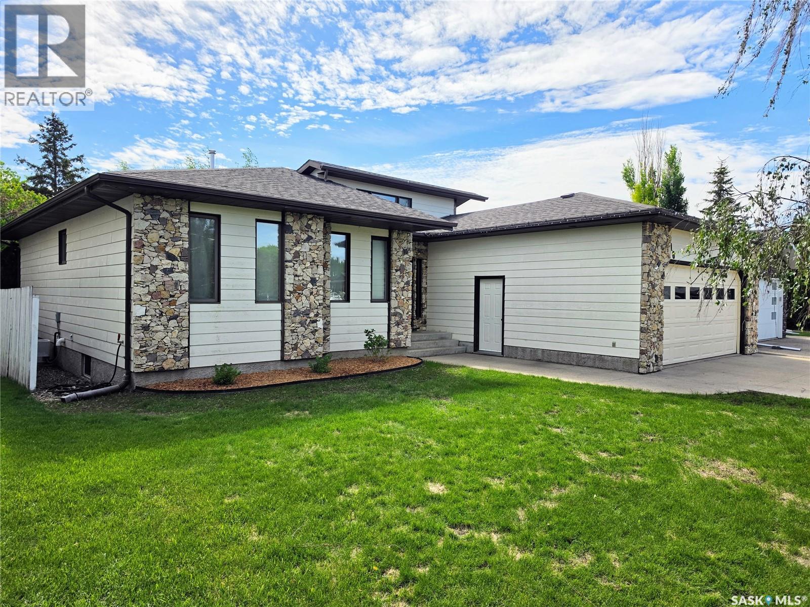 Cres 16 Dust Crescent, Humboldt, Saskatchewan  S0K 2A0 - Photo 2 - SK034108