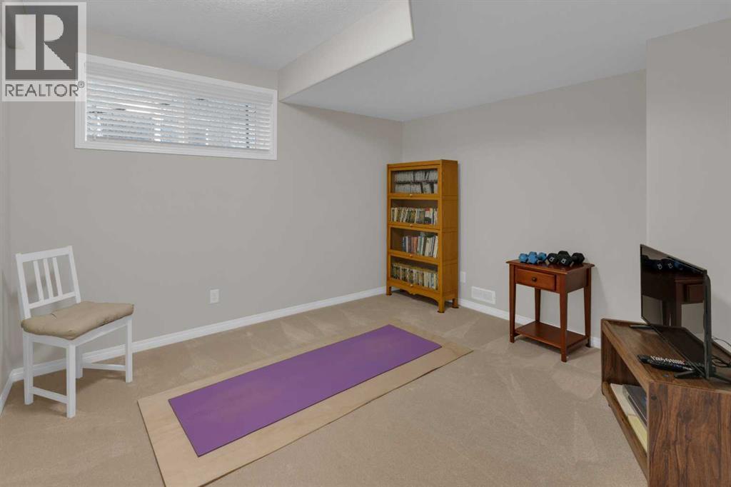 102 Panatella Crescent NW, Calgary, Alberta  T3K 0H4 - Photo 29 - A2318056