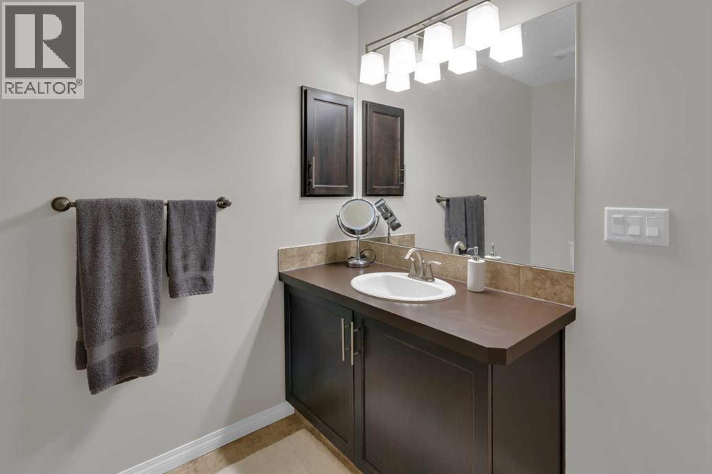 102 Panatella Crescent NW, Calgary, Alberta  T3K 0H4 - Photo 27 - A2318056