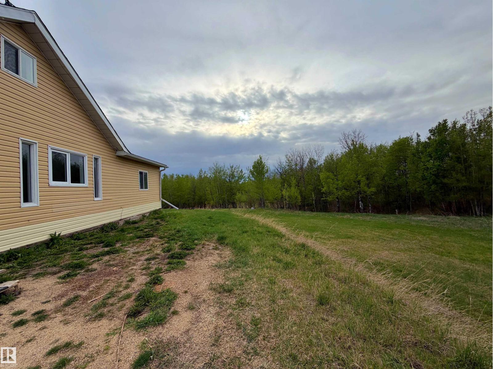 60016 Rr 41, Rural Barrhead County, Alberta  T7N 1N3 - Photo 13 - E4489653