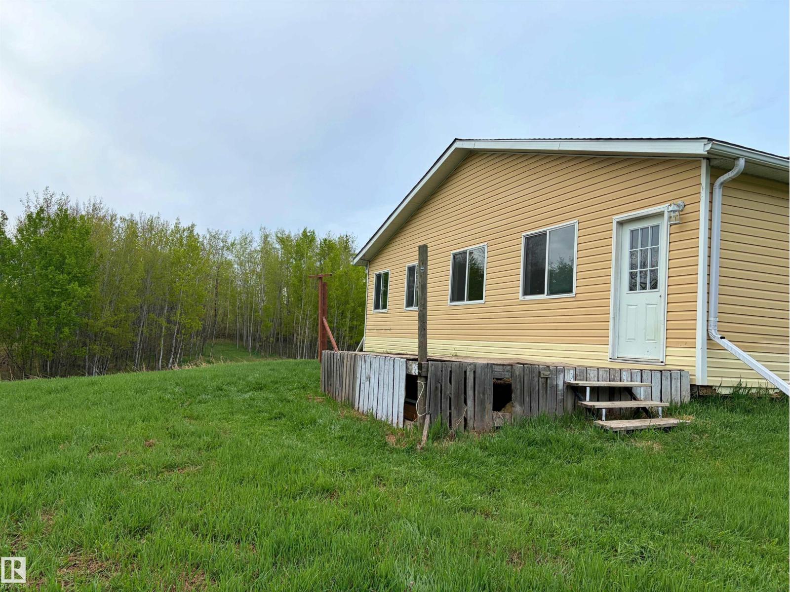 60016 Rr 41, Rural Barrhead County, Alberta  T7N 1N3 - Photo 12 - E4489653