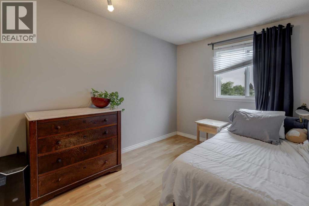 40 Georgian Villas Ne, Calgary, Alberta T2A 7C4 - Photo 17 - A2317417