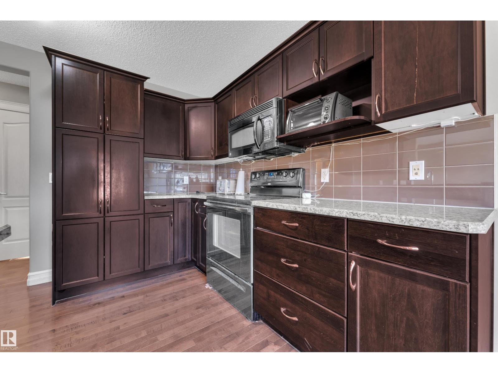 6116 11 Av Sw, Edmonton, Alberta  T6X 0M4 - Photo 10 - E4492689