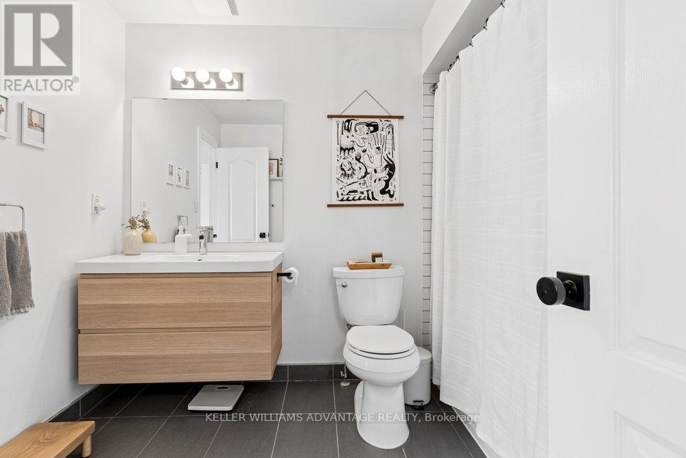 12 Connolly Street, Toronto, Ontario  M6N 5G3 - Photo 34 - W13423404