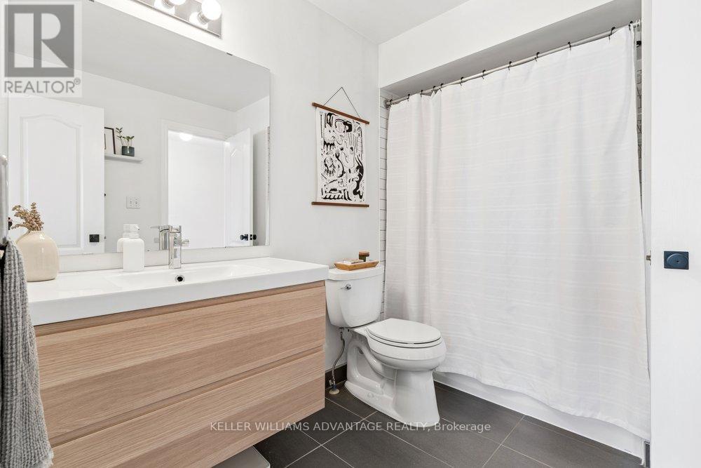 12 Connolly Street, Toronto, Ontario  M6N 5G3 - Photo 35 - W13423404