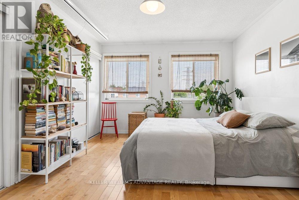12 Connolly Street, Toronto, Ontario  M6N 5G3 - Photo 36 - W13423404