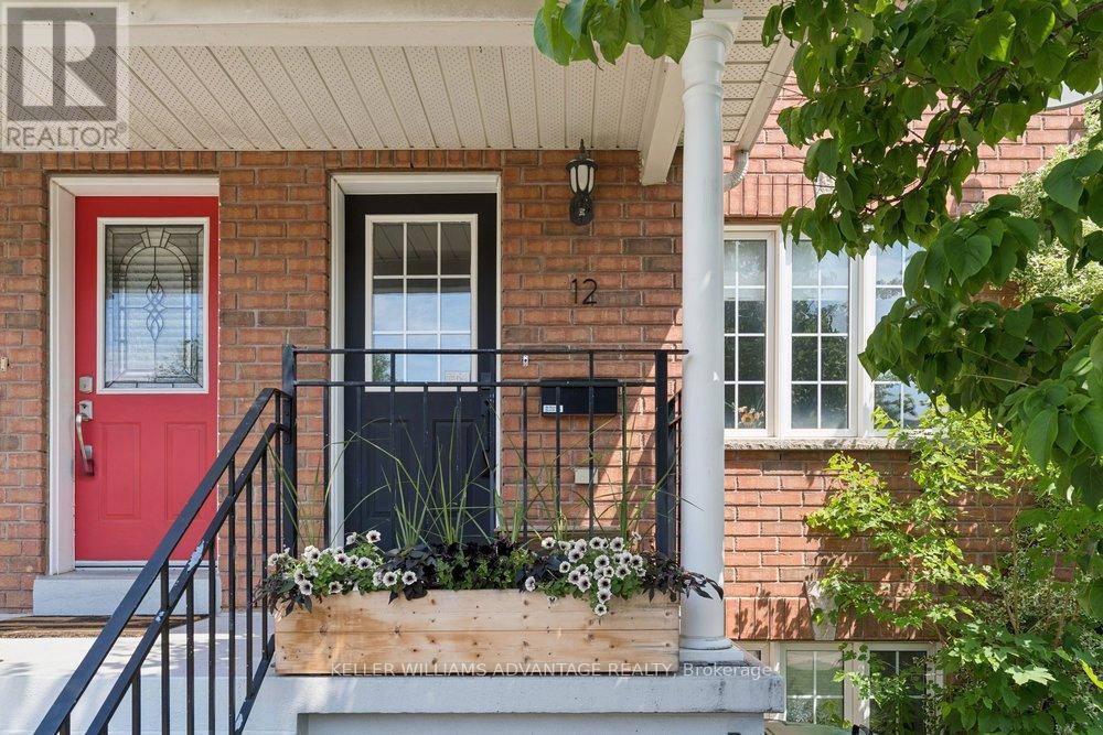 12 Connolly Street, Toronto, Ontario  M6N 5G3 - Photo 4 - W13423404