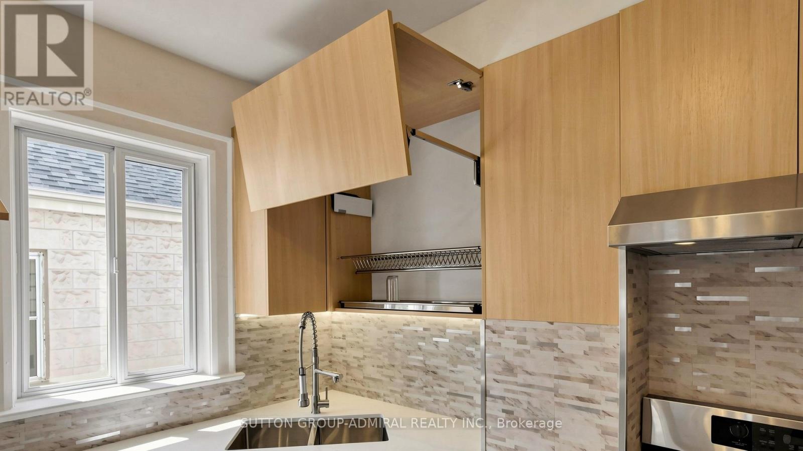 87 Pritchard Avenue, Toronto, Ontario  M6N 1T9 - Photo 7 - W13423418