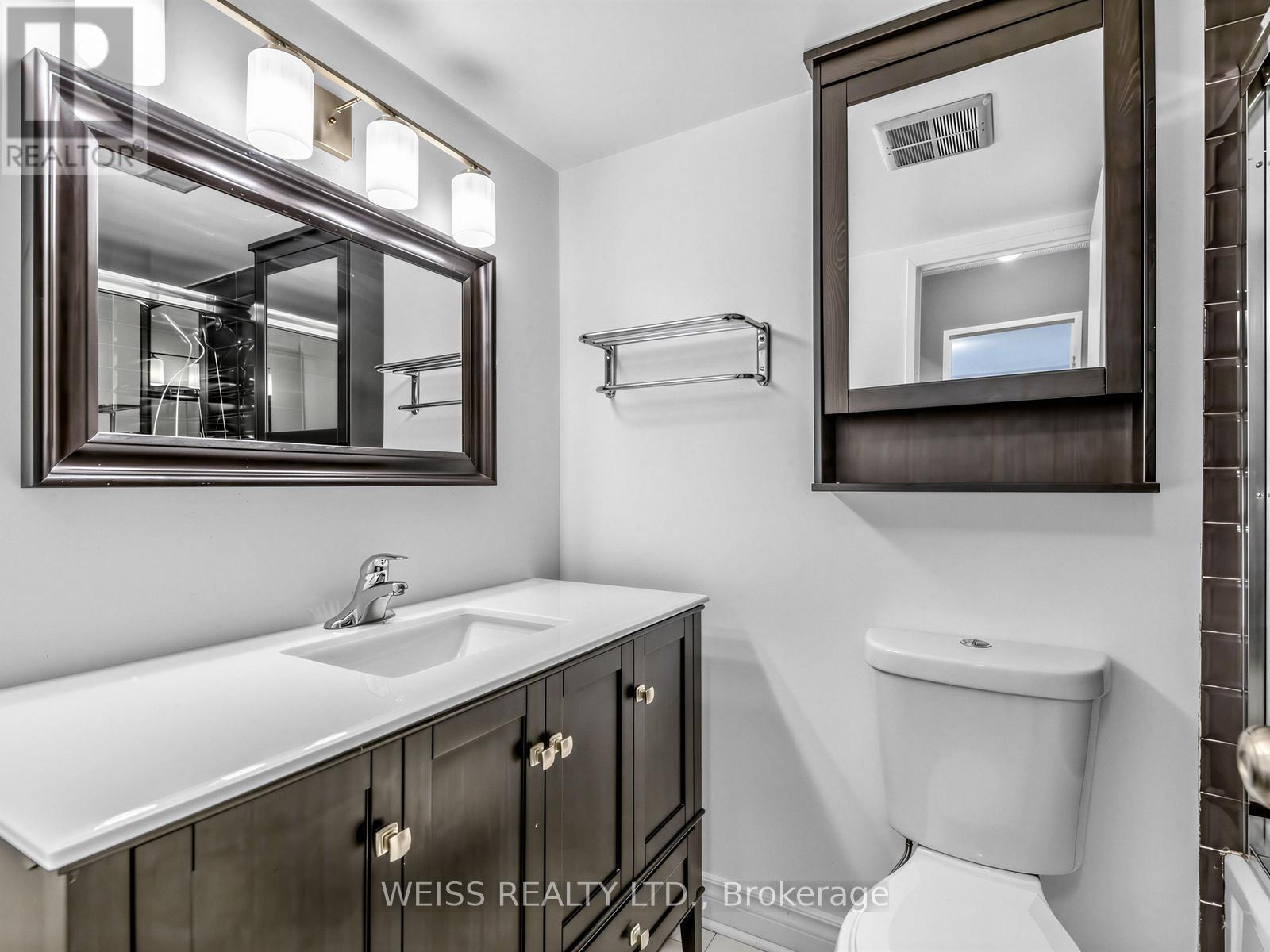 202 - 150 Neptune Drive, Toronto, Ontario  M6A 2Y9 - Photo 15 - C13422496
