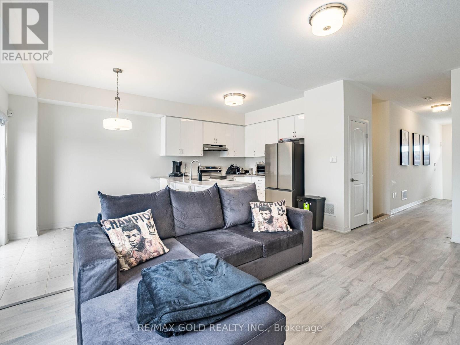 37 George Brier Drive, Brant, Ontario  N3L 3Z9 - Photo 8 - X12805870