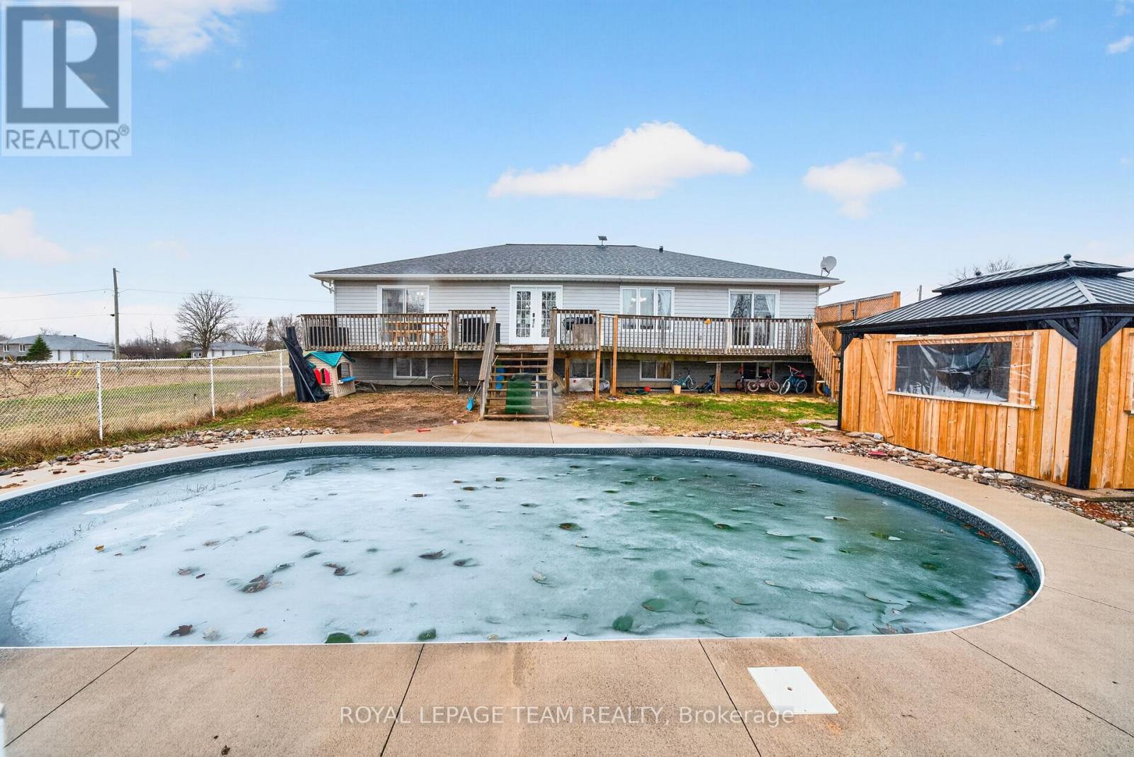 281 Bristow Drive, Montague, Ontario  K7A 5B8 - Photo 2 - X12989034