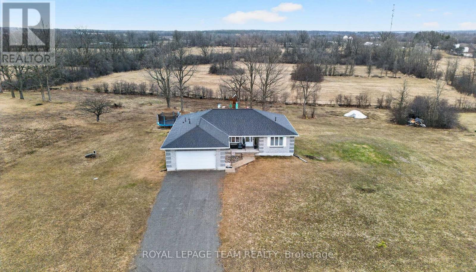 281 BRISTOW DRIVE, Montague, Ontario