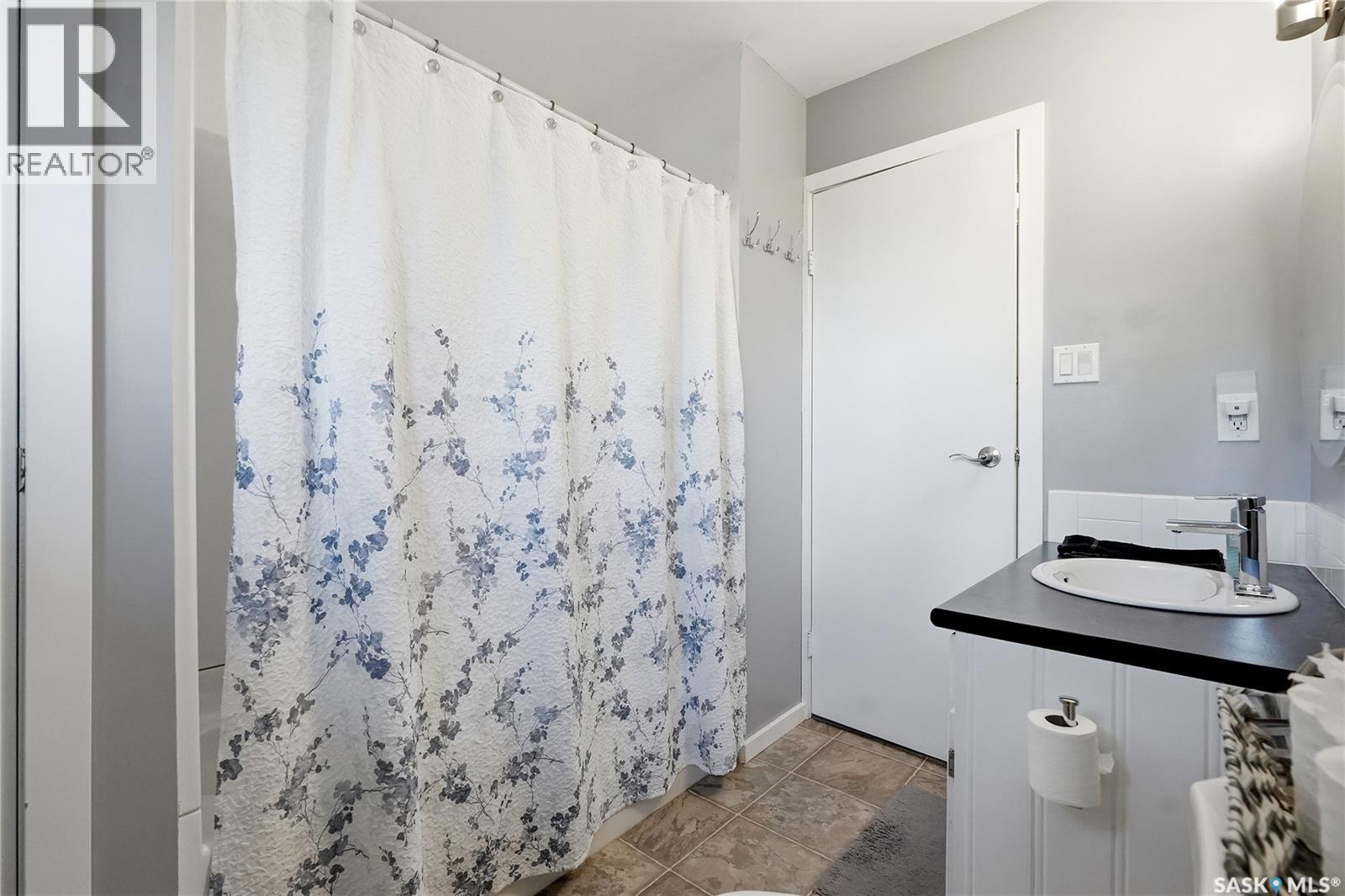 452 Lenore Drive, Saskatoon, Saskatchewan  S7K 5S7 - Photo 22 - SK038882