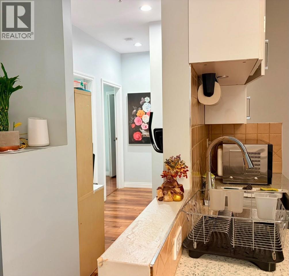 203 6460 Main Street, Vancouver, British Columbia  V5W 2V4 - Photo 2 - R3134011