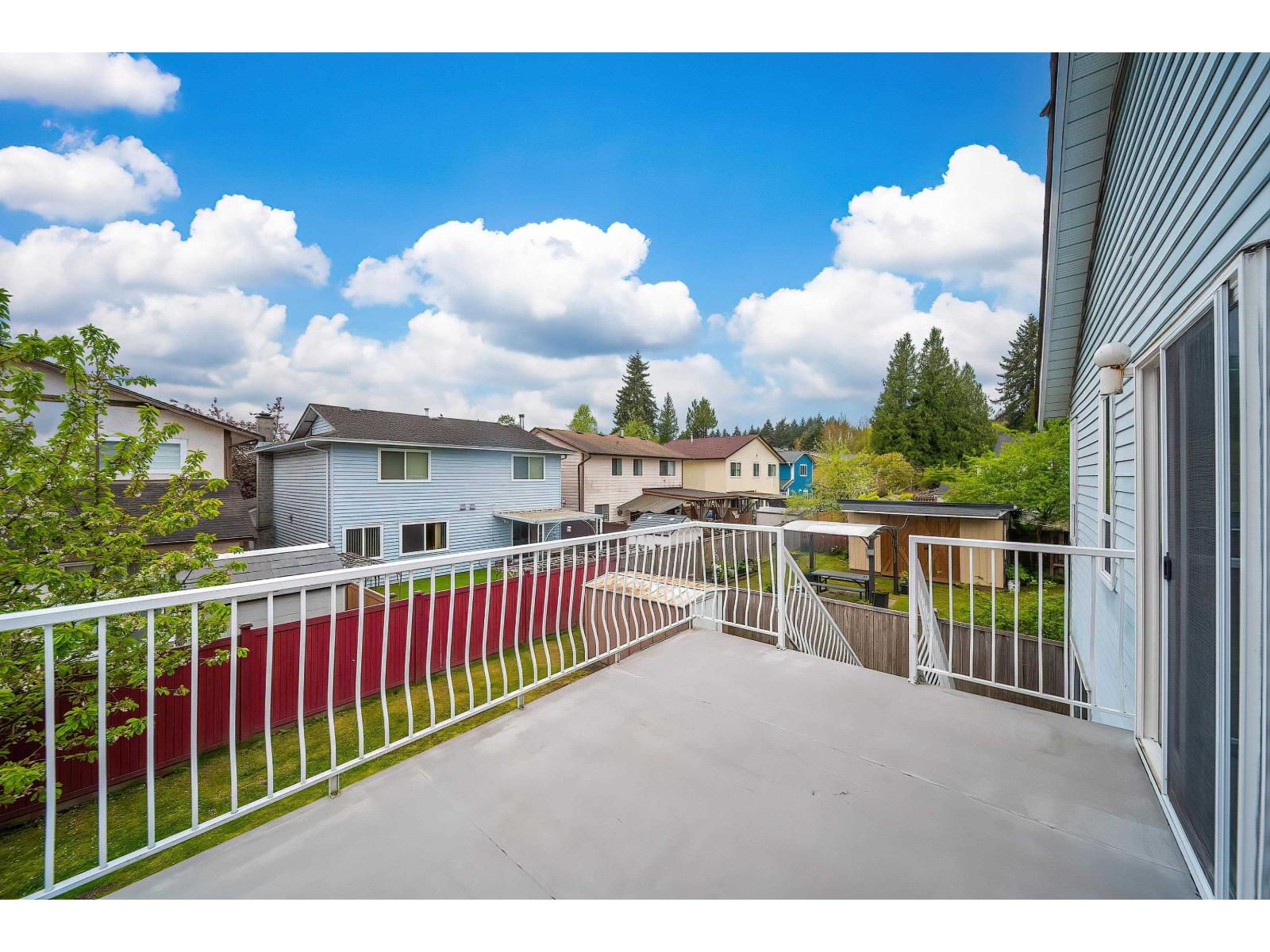 14932 98a Avenue, Surrey, British Columbia  V3R 8H7 - Photo 12 - R3134394