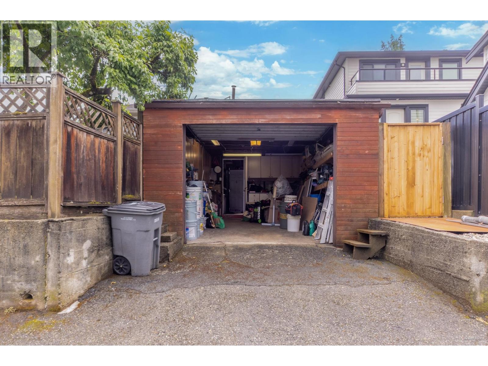 Listing image 24