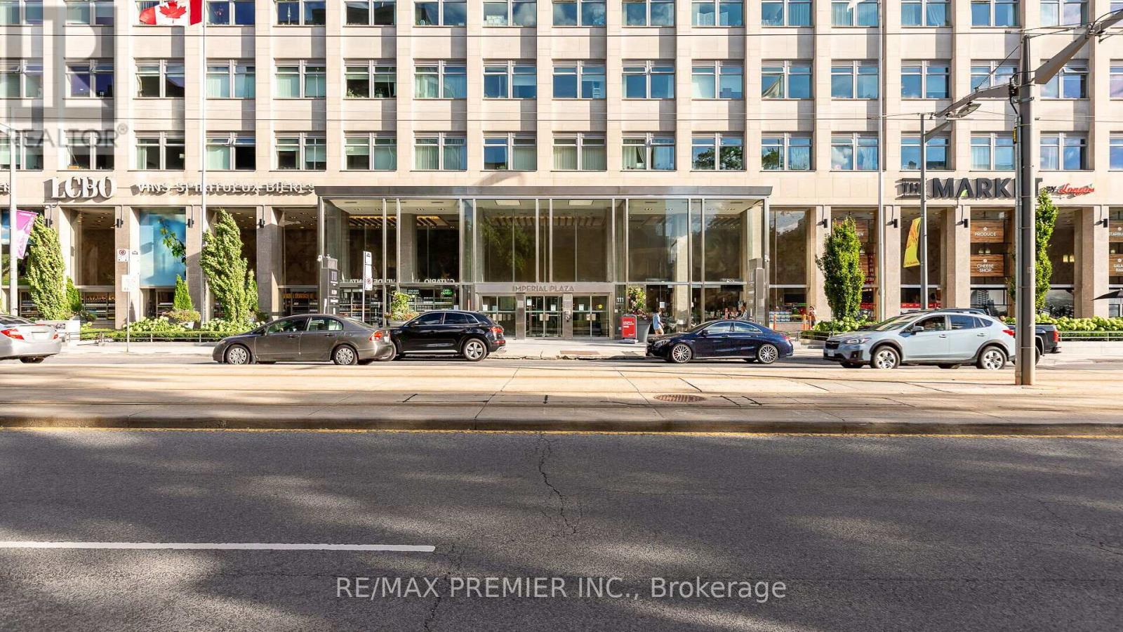 607 - 111 St. Clair Avenue W, Toronto, Ontario M4V 1N5 - Photo 3 - C12764346