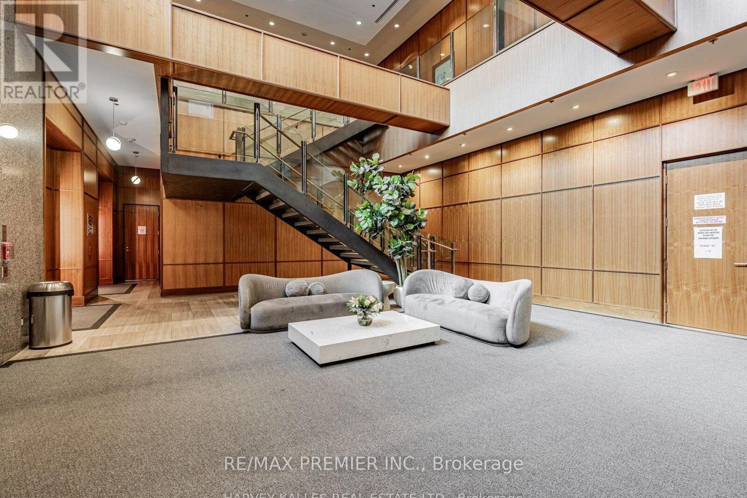 607 - 111 St. Clair Avenue W, Toronto, Ontario M4V 1N5 - Photo 34 - C12764346