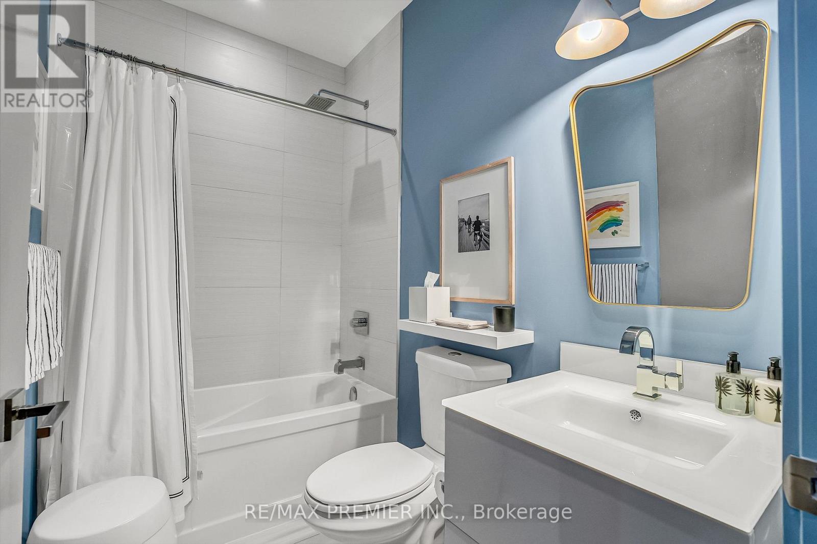 607 - 111 St. Clair Avenue W, Toronto, Ontario M4V 1N5 - Photo 31 - C12764346