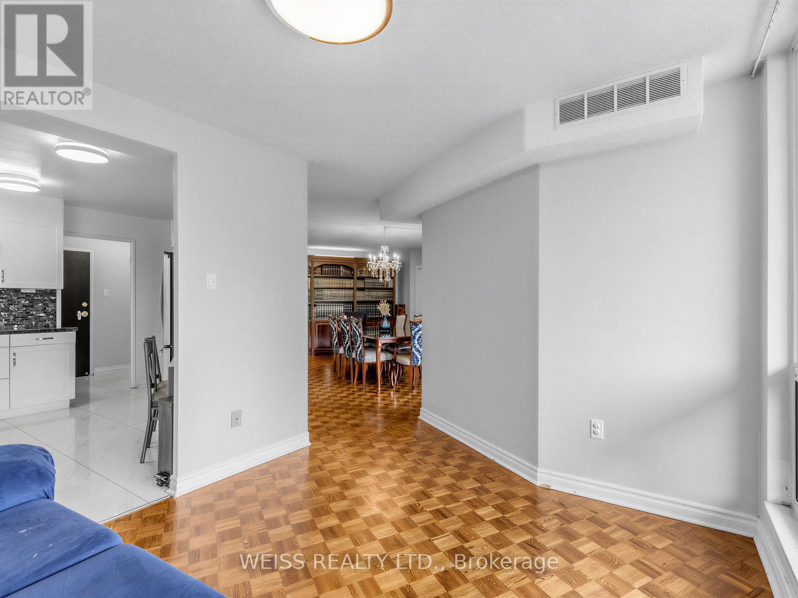 202 - 150 Neptune Drive, Toronto, Ontario  M6A 2Y9 - Photo 12 - C13422496