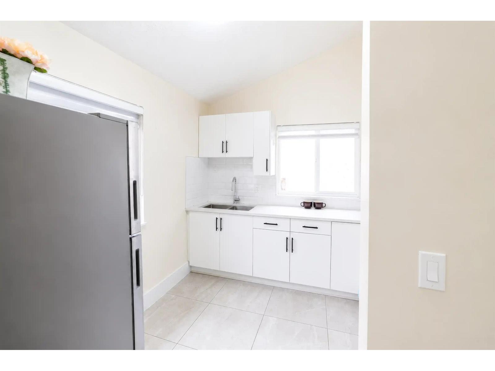 12458 76b Avenue, Surrey, British Columbia  V3W 7W6 - Photo 5 - R3133871