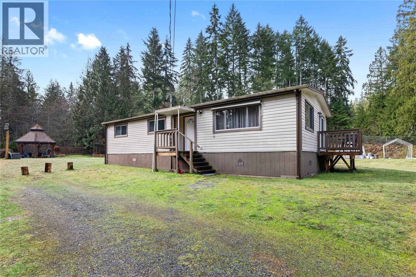1964/1970 Errington Rd, Errington, British Columbia  V0R 1V0 - Photo 3 - 1039080