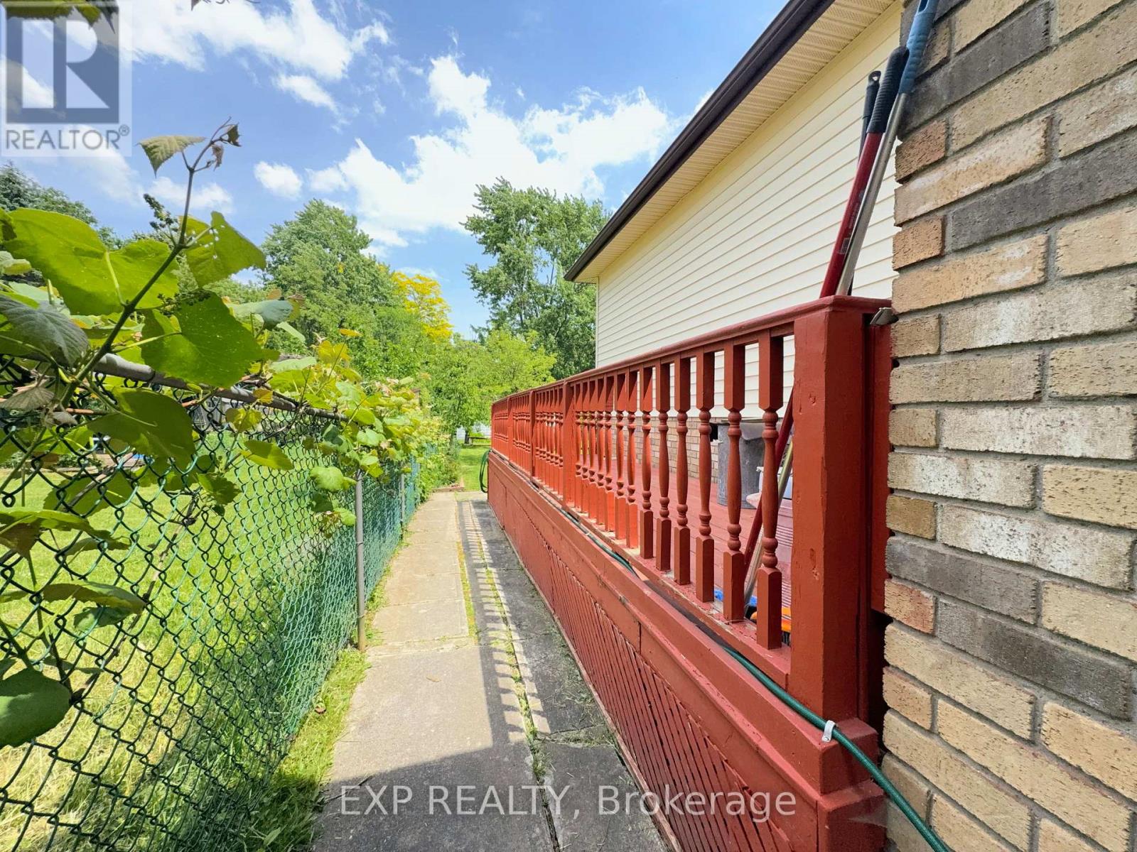 1050 Willow Drive, London South, Ontario N6E 1P3 - Photo 22 - X13423532