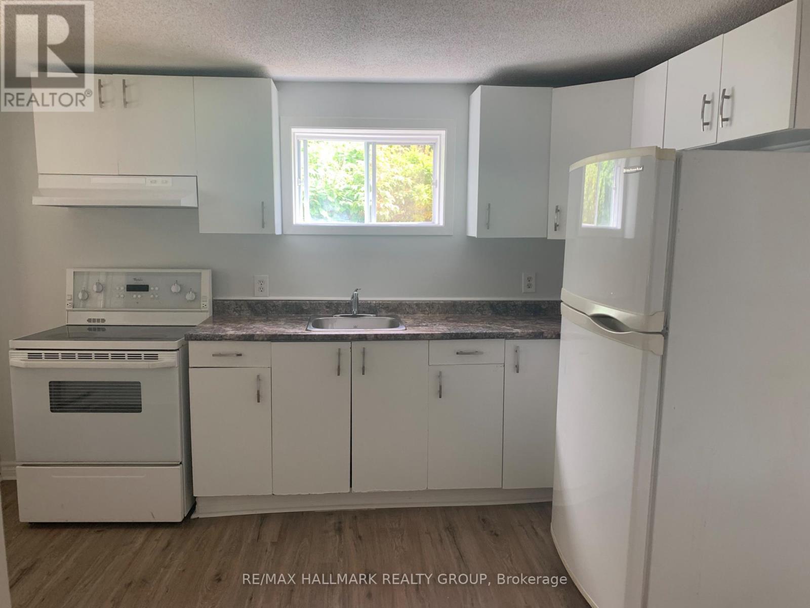 251 - 251 Marier Avenue, Ottawa, Ontario K1L 5P9 - Photo 12 - X13423504