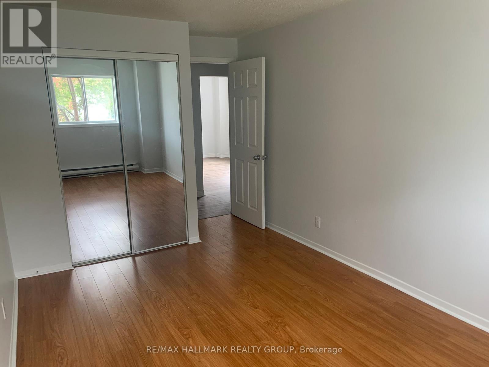 251 - 251 Marier Avenue, Ottawa, Ontario K1L 5P9 - Photo 5 - X13423504