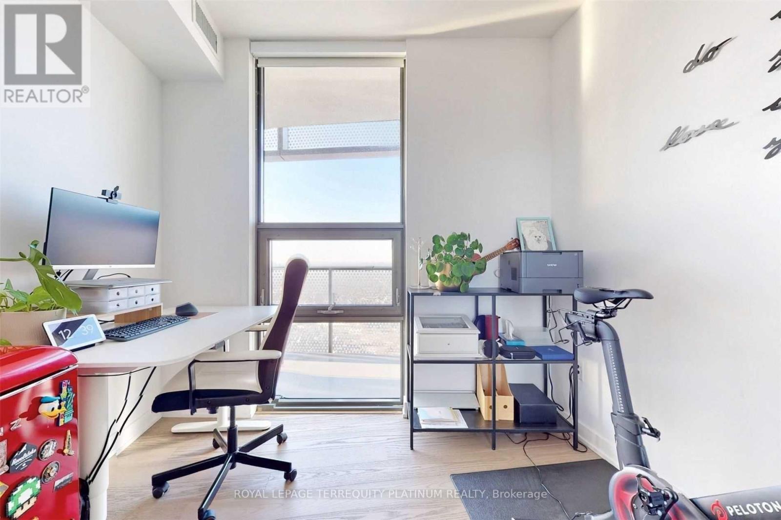 6005 - 11 Wellesley Street W, Toronto, Ontario  M4Y 0G4 - Photo 20 - C13129122