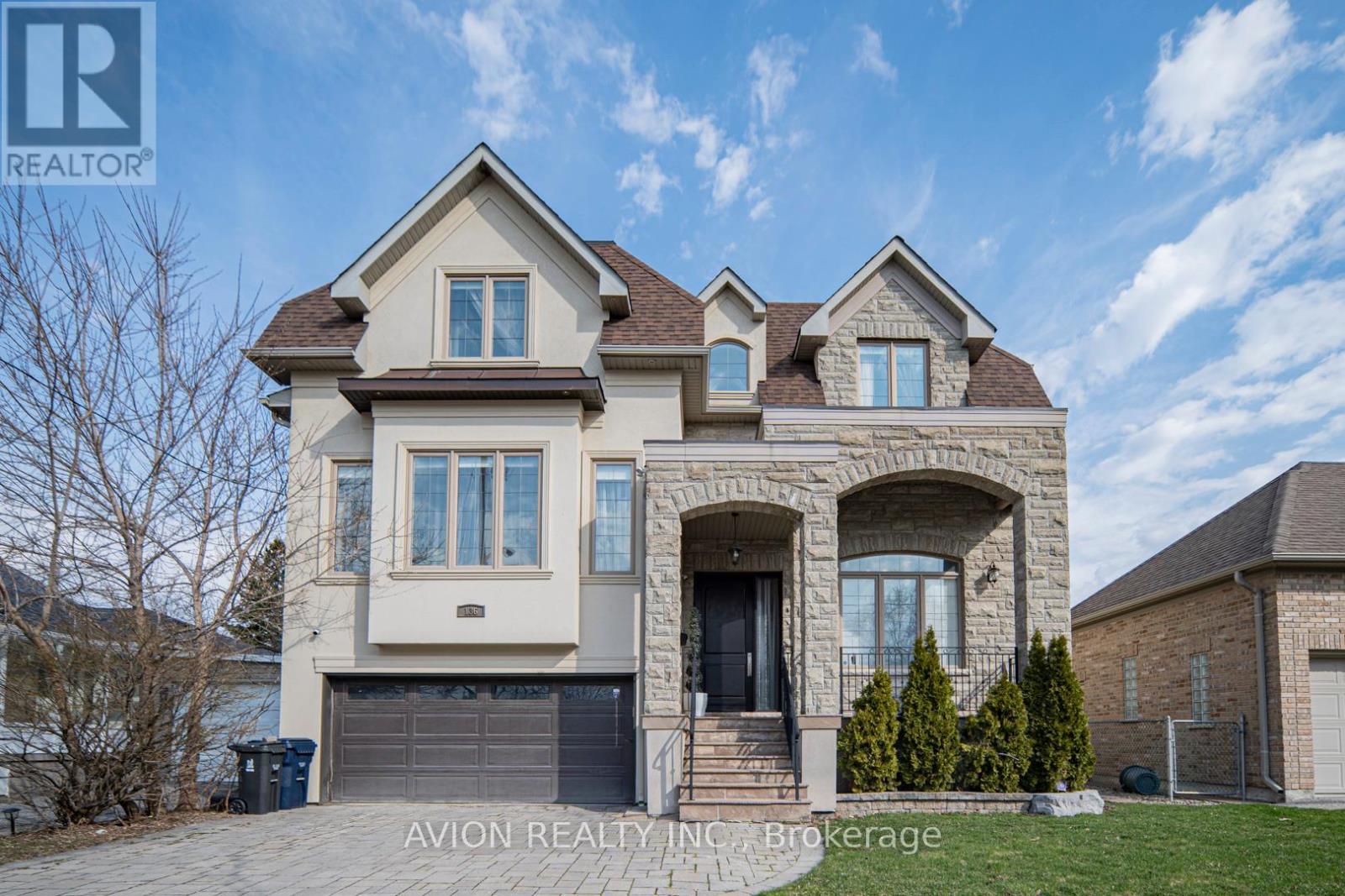<div class="slider-price">$2,769,000</div><p>136 Homewood Avenue, Toronto, Ontario</p>