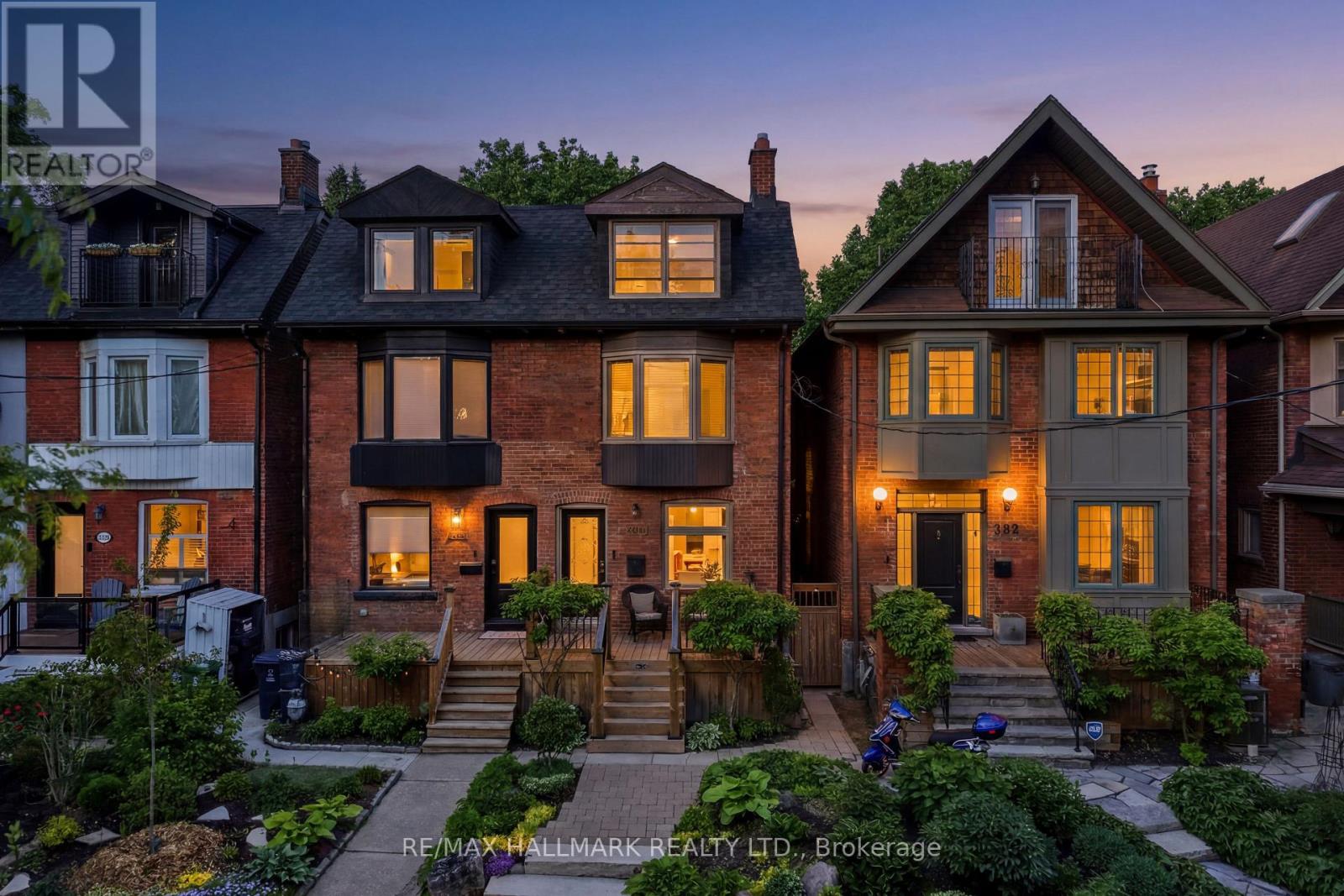 105 BERTMOUNT AVENUE, Toronto, Ontario