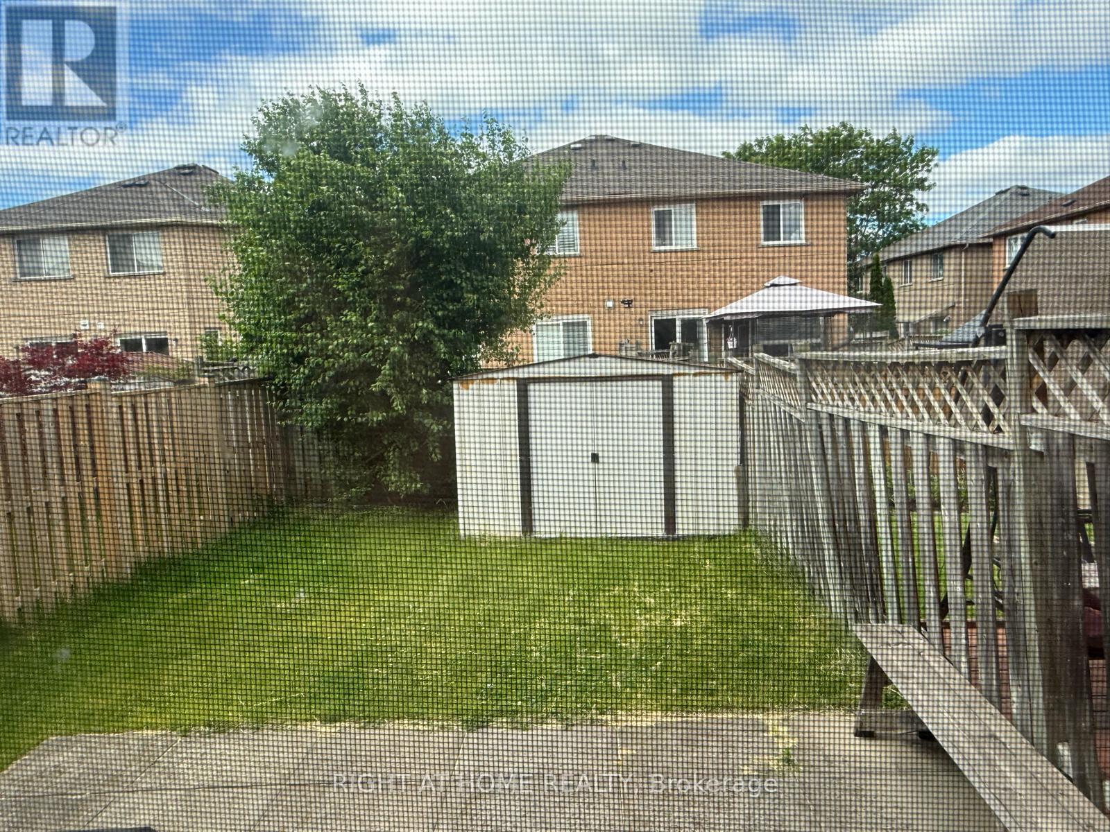 5392 Marblewood Drive, Mississauga, Ontario  L5V 2L9 - Photo 11 - W13423528