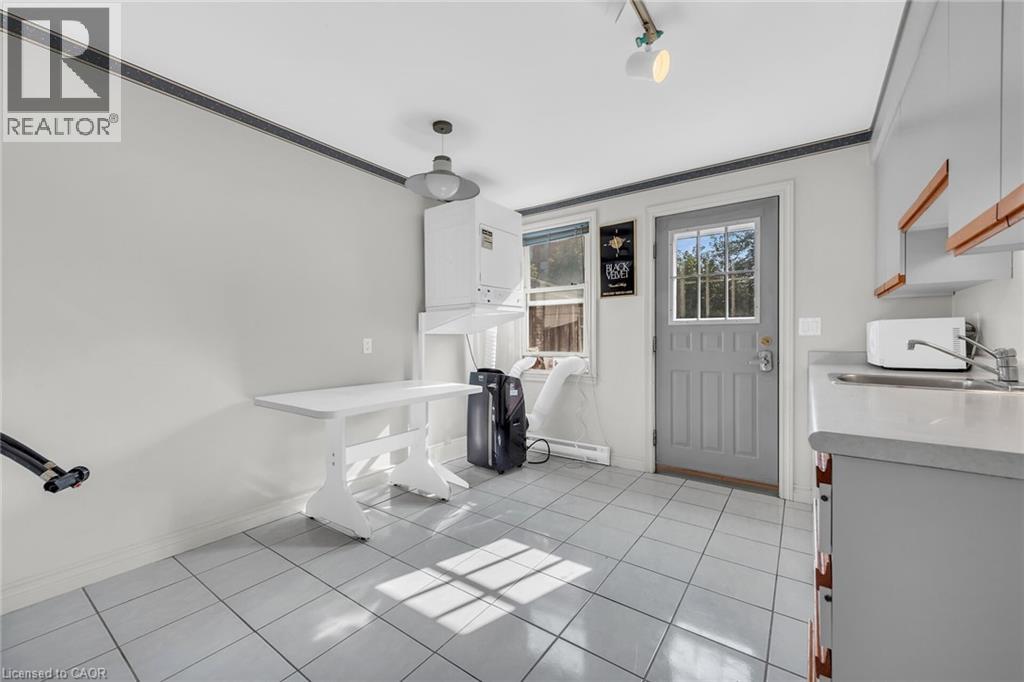 36 Macklin Street N, Hamilton, Ontario  L8S 3S1 - Photo 14 - 40815543