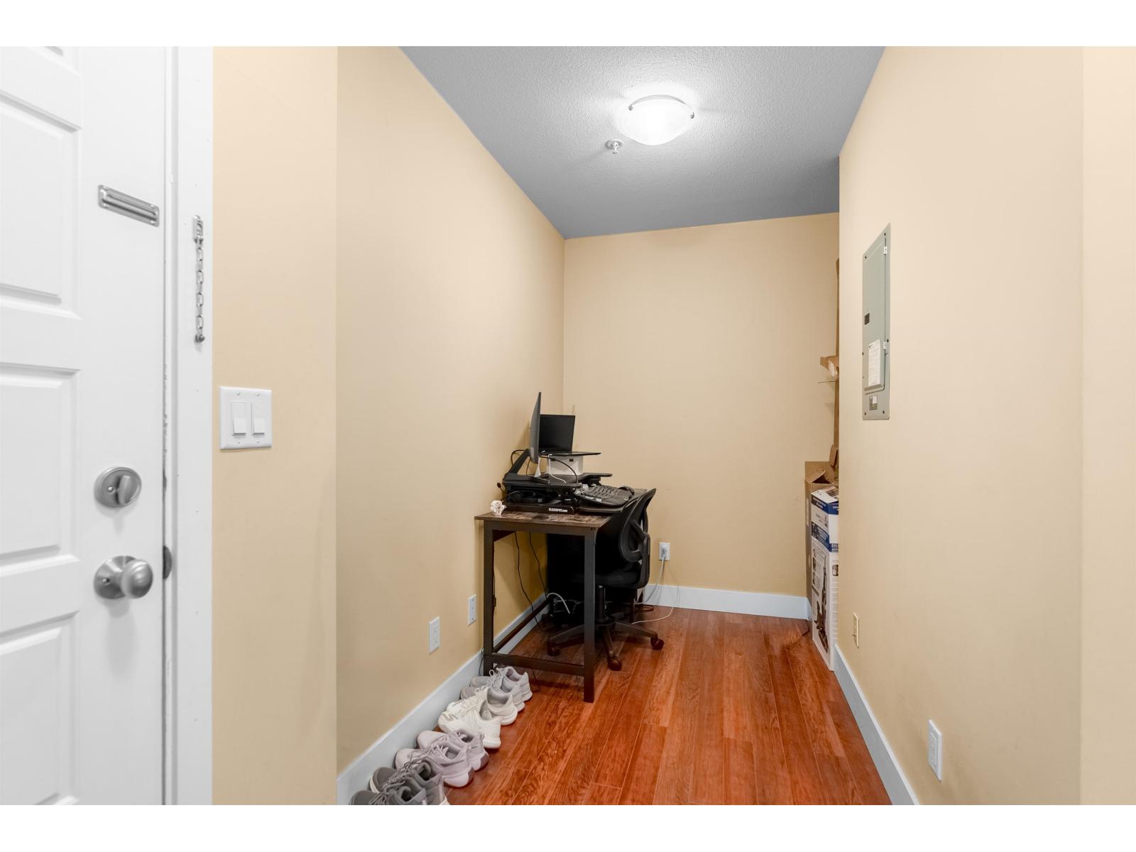 302 30525 Cardinal Avenue, Abbotsford, British Columbia  V2T 0A8 - Photo 10 - R3132539