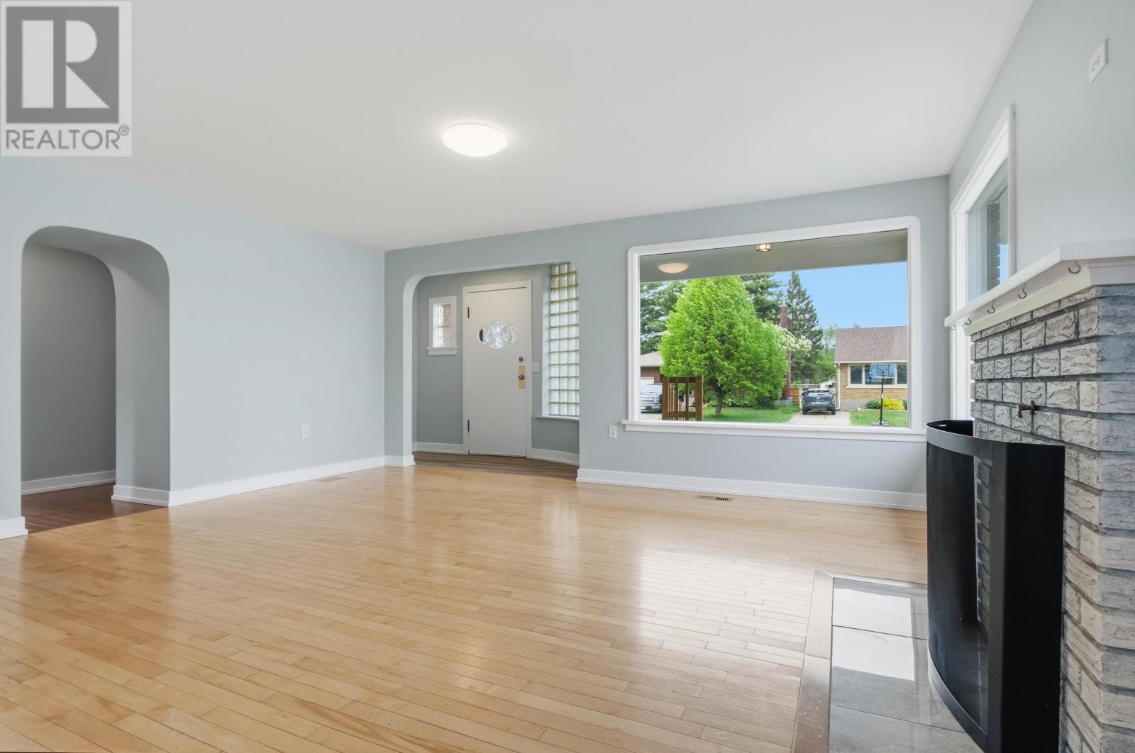 1830 Murray Ave, Thunder Bay, Ontario  P7E 5A8 - Photo 11 - TB2601419
