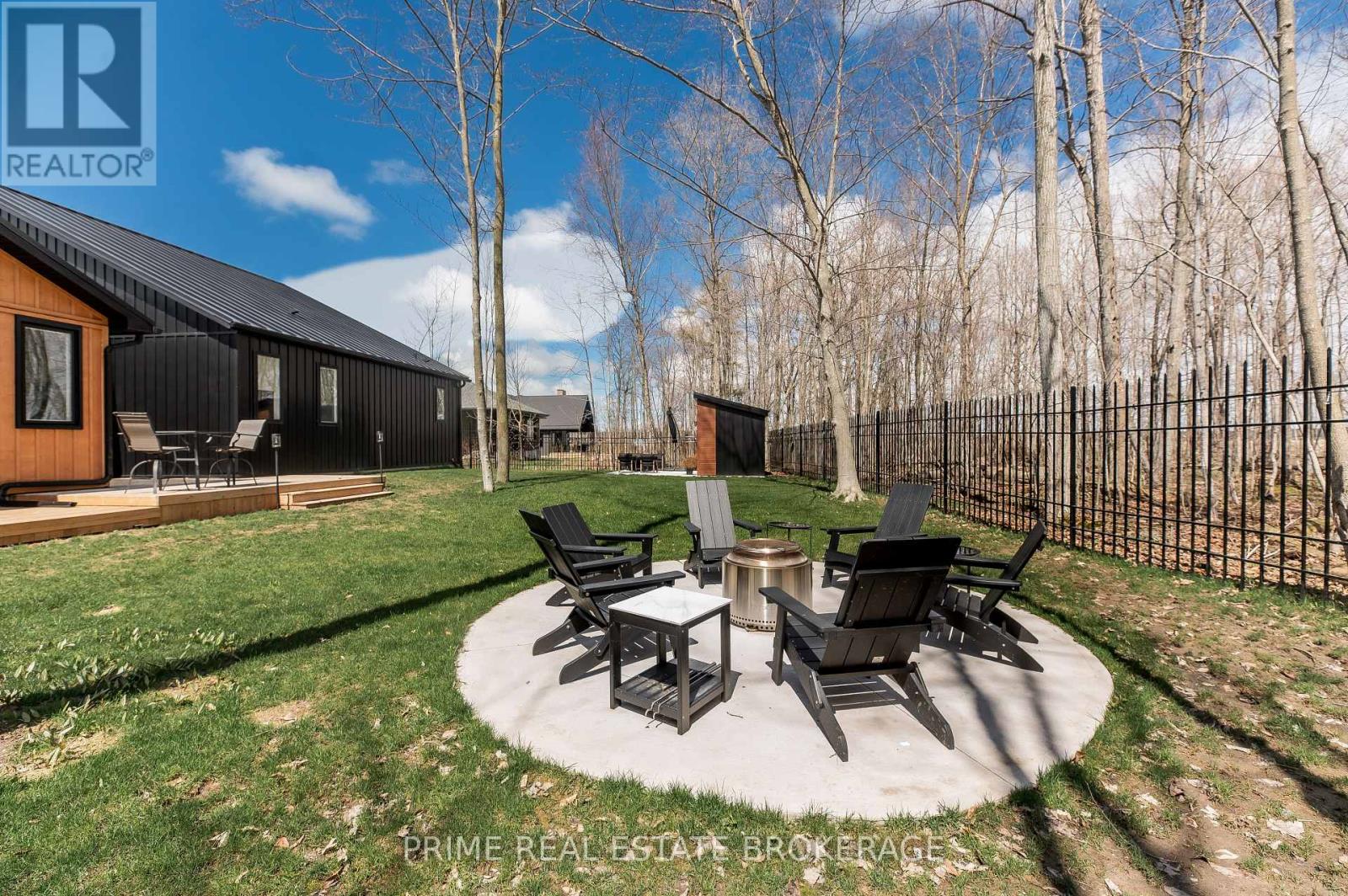 74356 Driftwood Drive, Bluewater, Ontario  N0M 1G0 - Photo 38 - X13038182