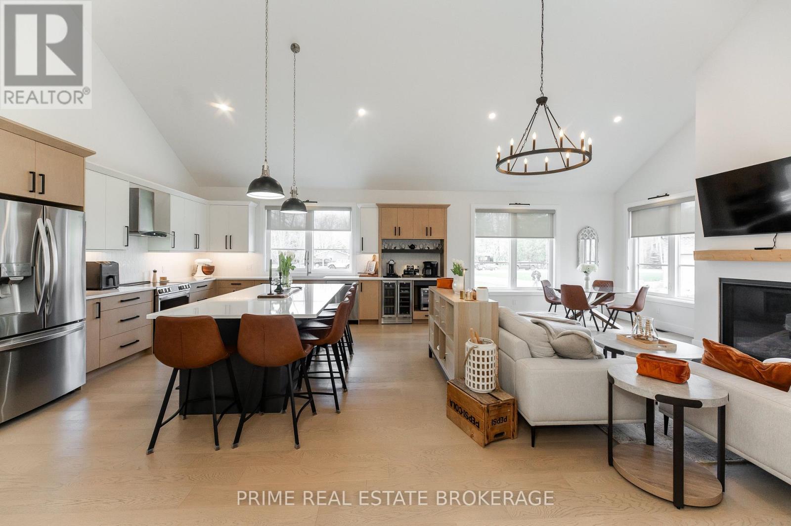 74356 Driftwood Drive, Bluewater, Ontario  N0M 1G0 - Photo 8 - X13038182