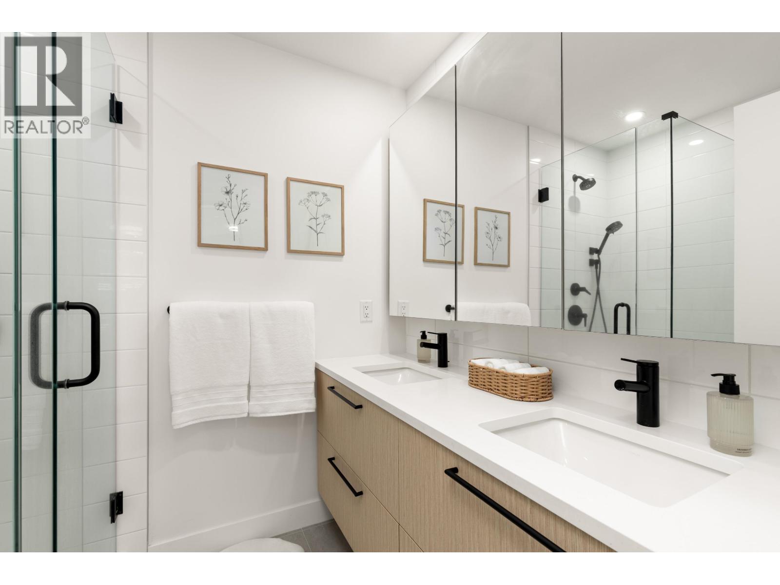38001 Helm Way, Squamish, British Columbia  V8B 2A1 - Photo 10 - R3134408