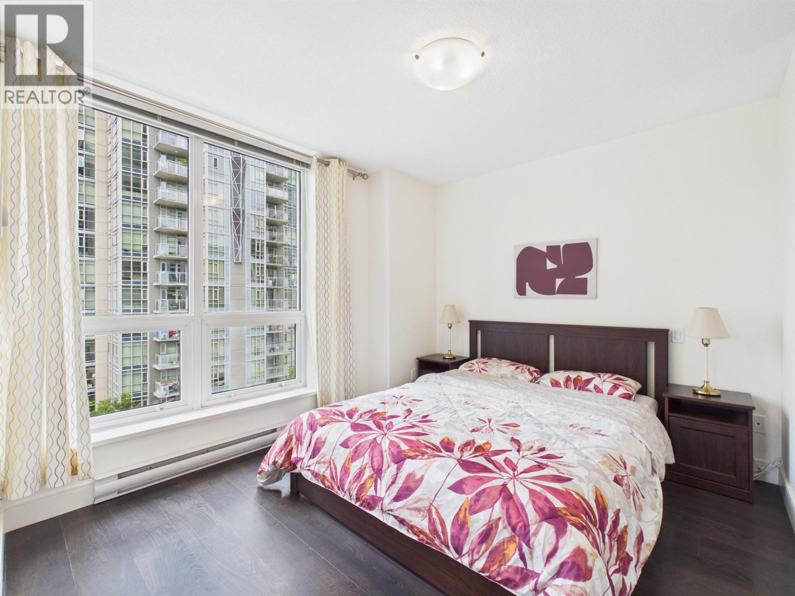 805 3007 Glen Drive, Coquitlam, British Columbia  V3B 0L8 - Photo 15 - R3134419
